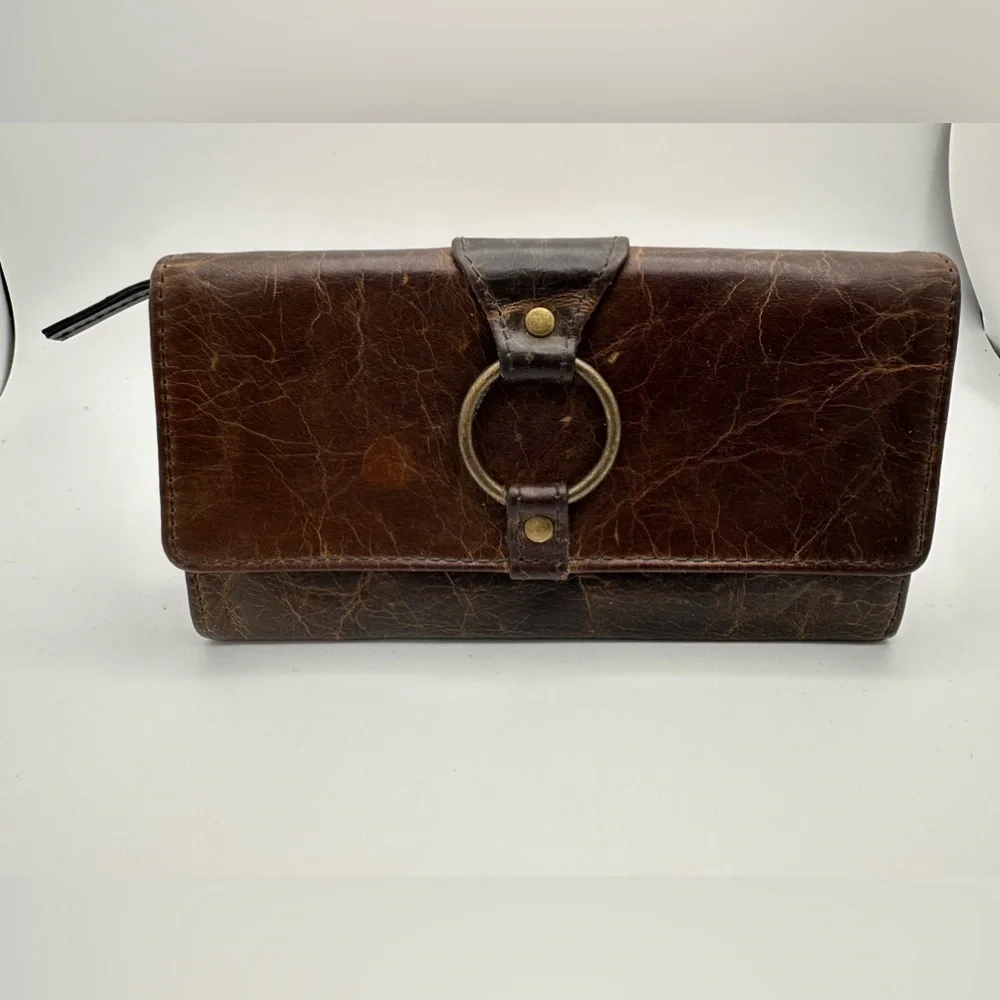 Leather Bi-fold Wallet Zippered Pocket